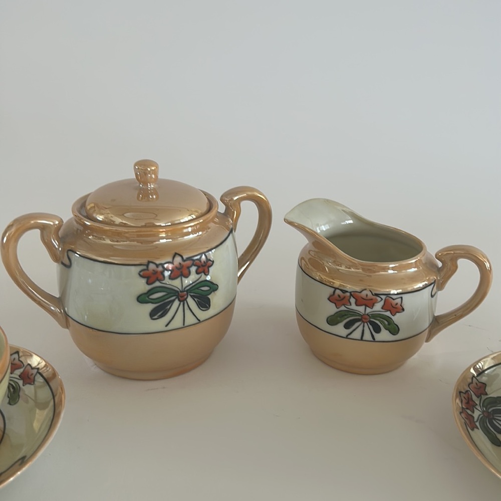 Peach floral pattern Lusterware set of 4cups and creamer/ sugar service